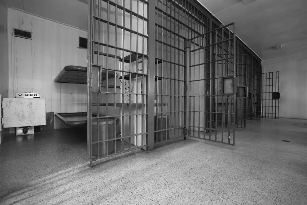 עורך דין מעצרים | עו"ד מעצרים