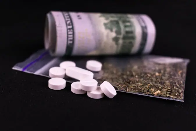 קניית סמים באינטרנט